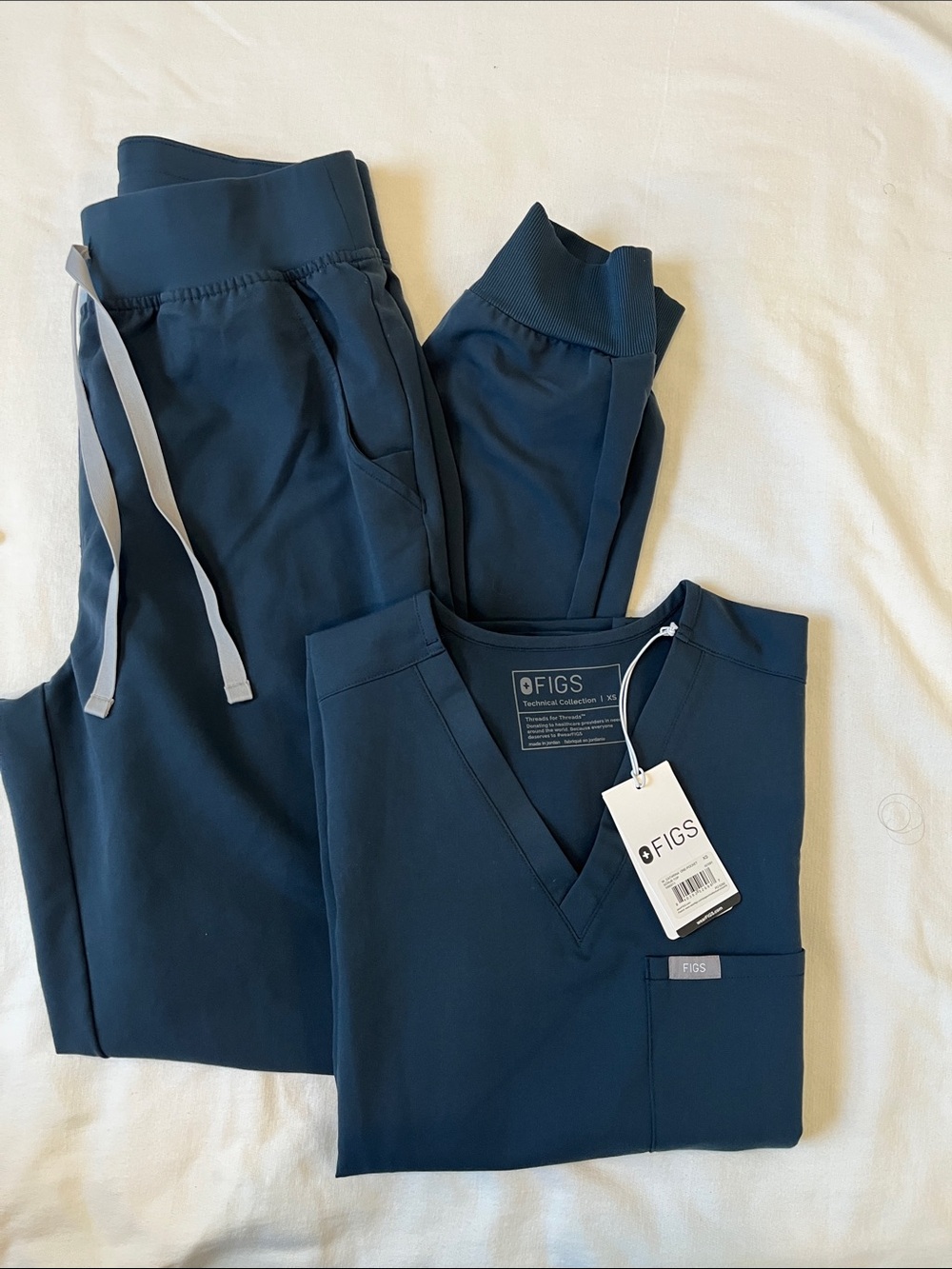 Figs Scrub Set